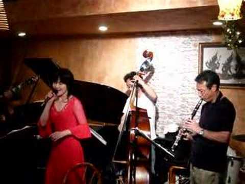 くんくんしーらや　Marron6 　ジャズ
