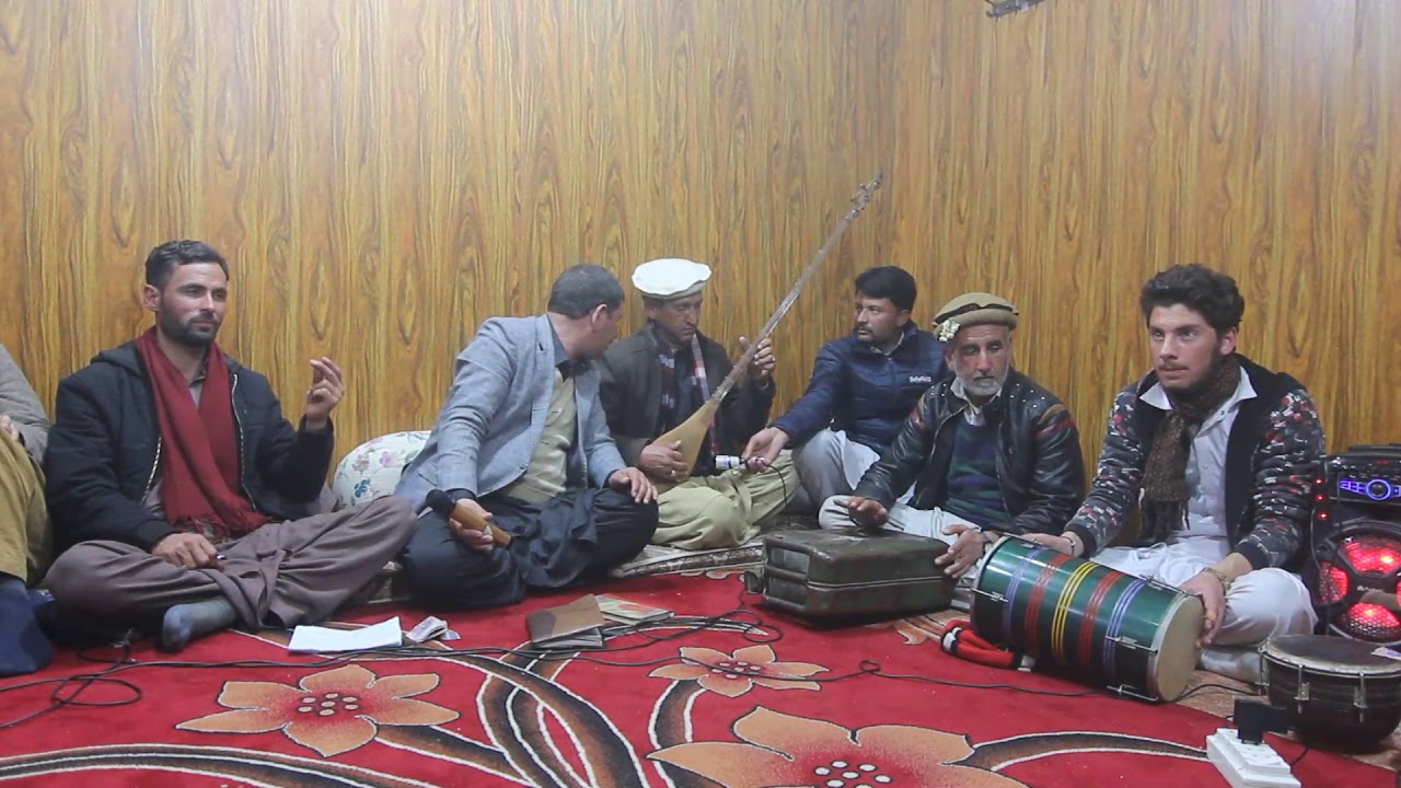 Tu Tan Khoyo Mtn Dad by Sultan Murad Khiyali