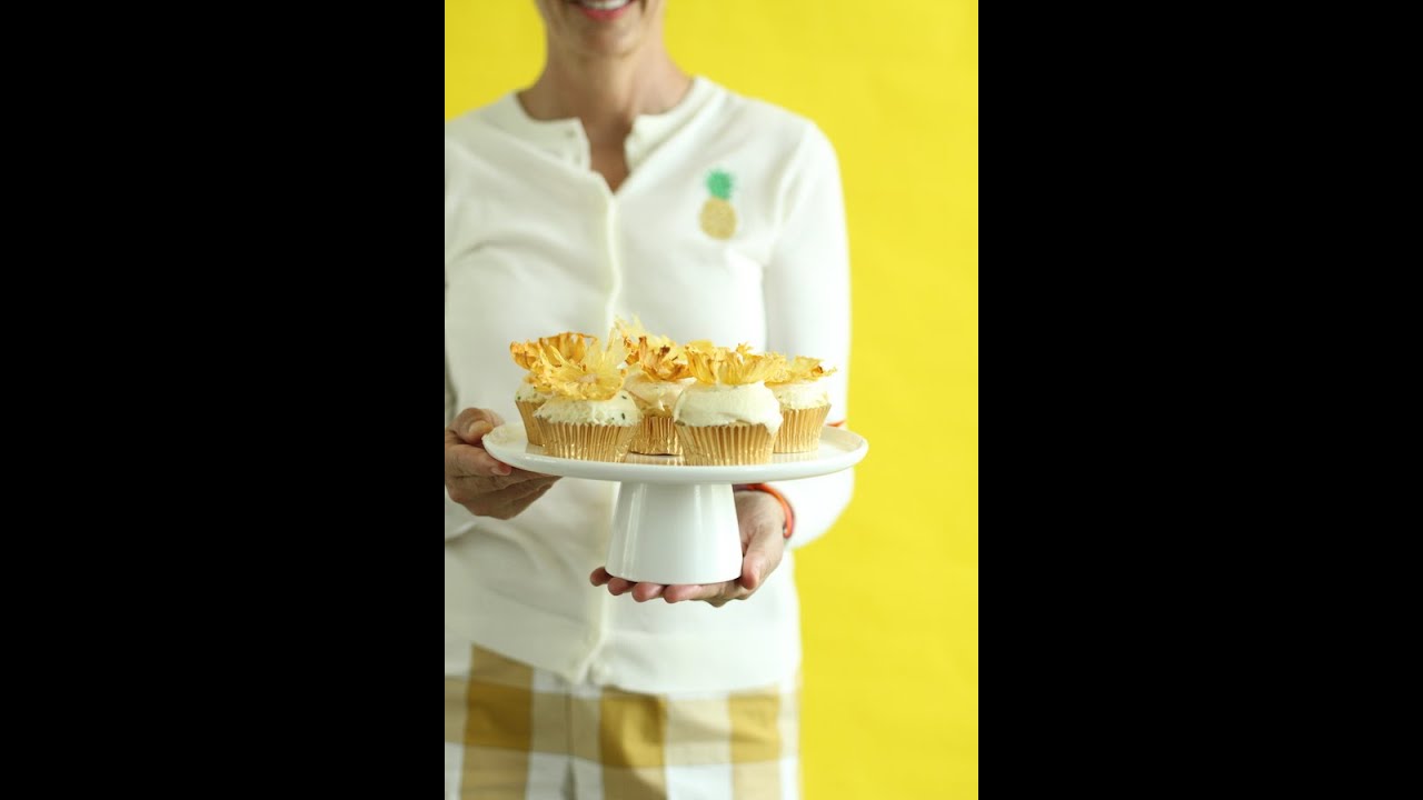 How To Make a Dried Pineapple Flower Garnish YouTube