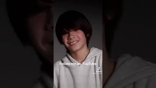 how much does  a model make