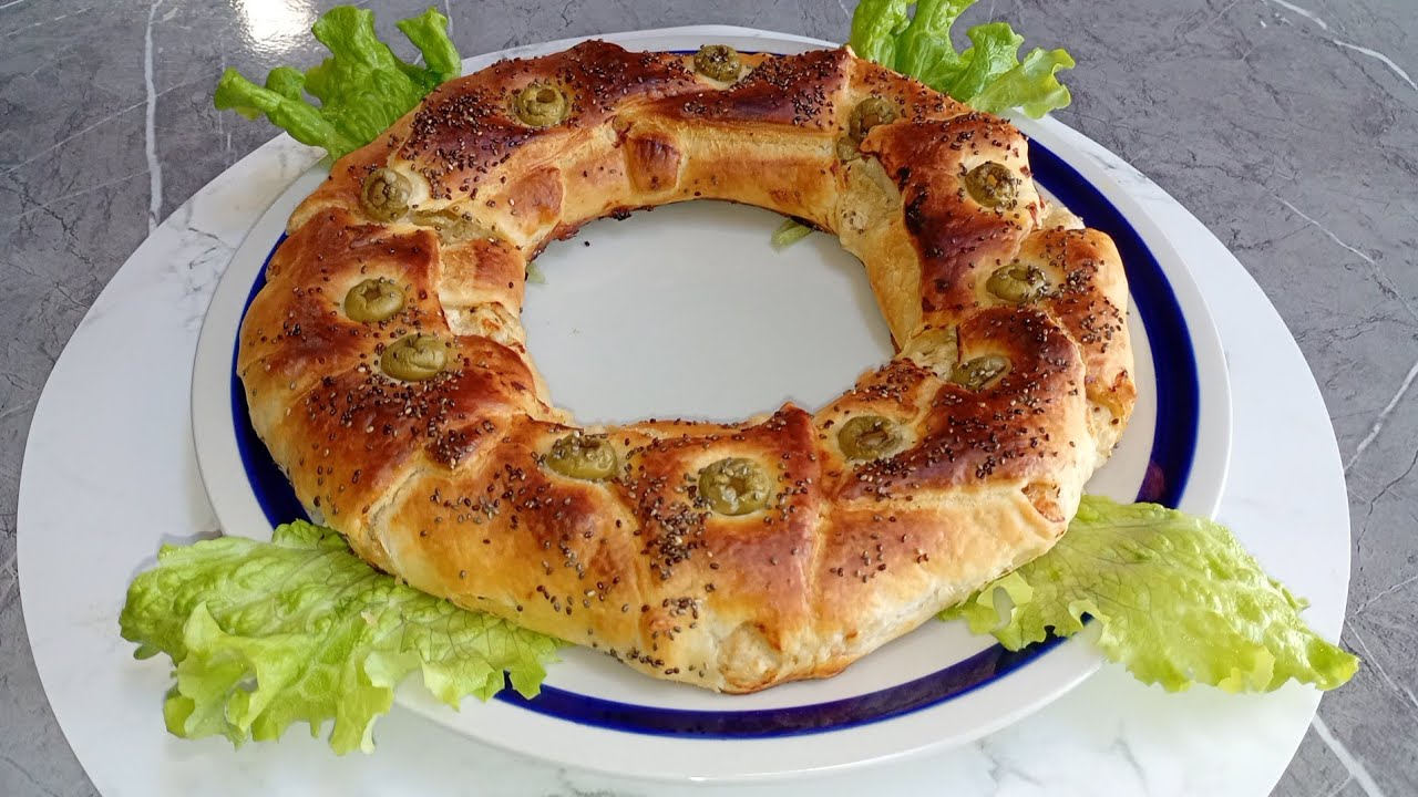 Новый рецепт: пончик с рикоттой, тунцом и сурими.