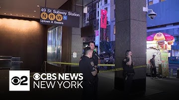 Man slashed in face near Times Square subway station