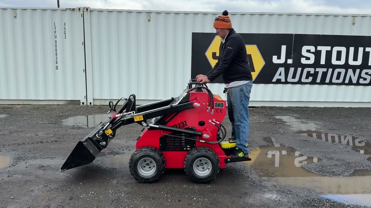 2026 Future FT-323TZ Mini Skidsteer Loader - YouTube