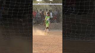 chuna ne golpost se bahar mara#matchday #footballskillschallenge #sportsball #football