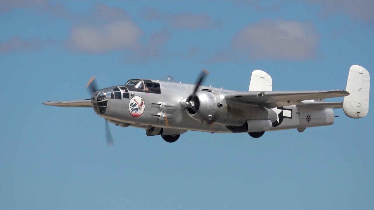 WWII Warbird Flybys .. LA County Airshow 2017 (4K)
