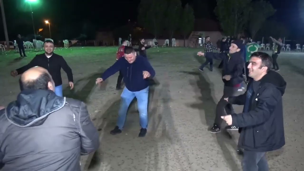 Domaniç Sarıot Köyü-  Oyun Havası Çiftetelli - Emre Engin - Düğünlerden Kesitler.. ✅