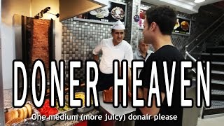 Eating Juicy and Dripping Doner Kebab in Istanbul | Turkish Food Resimi