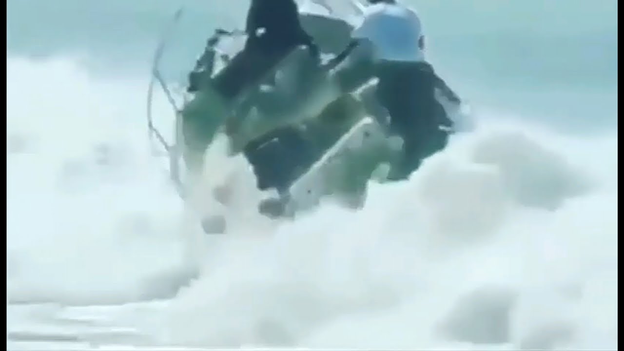 Out of control crashes 10 boats and ships collision (2019) YouTube