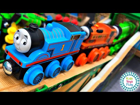 Thomas and Friends Wooden Railway Bridge Track Build