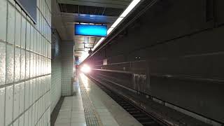 20220303 2194次EMU700型區間車 南港車站1A月台 列車進站 Train No.2194 Local Nangang station Platfrom1A Train approach