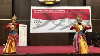 Tari Goyang Karawang - Indonesian Traditional Dance “Goyang Karawang”