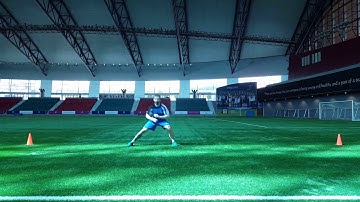 Dynamic Warm Up: Lateral Lunge with Shuffle Lukasz Lojas