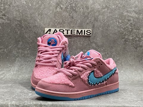 pink grateful dead dunks