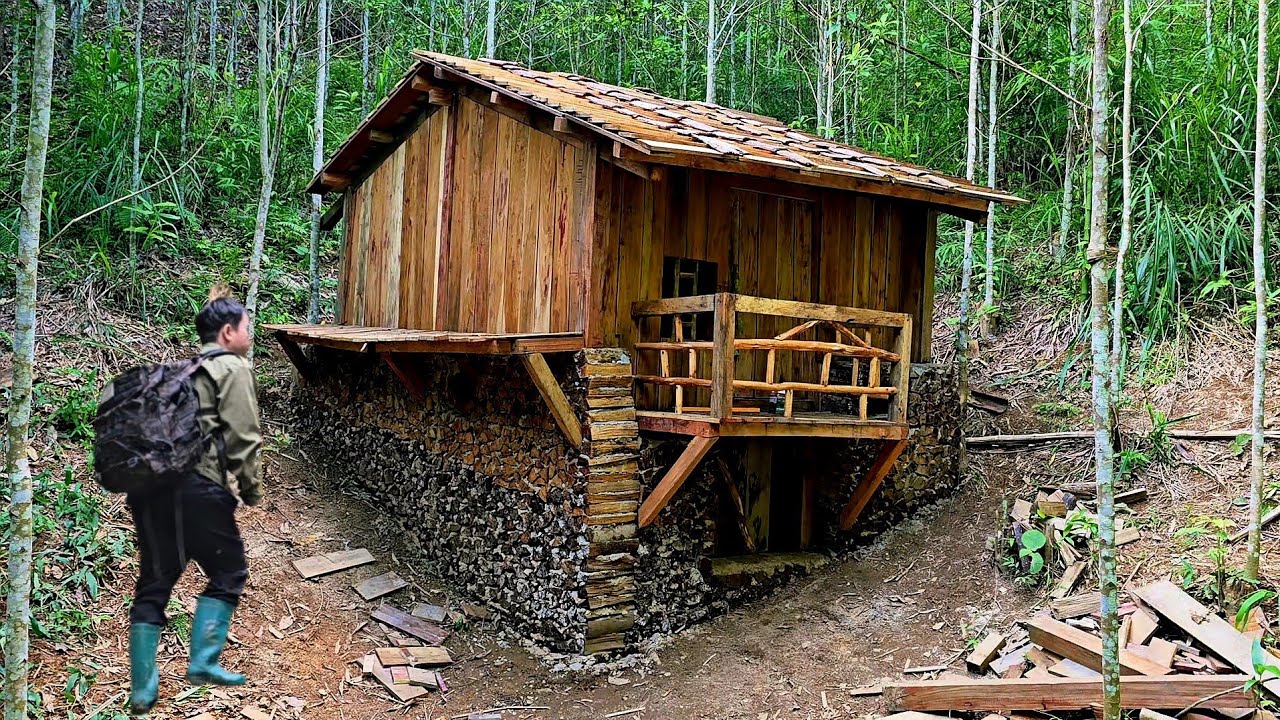 Build A Warm wooden House Underground For Surival | Fortified Bunke.