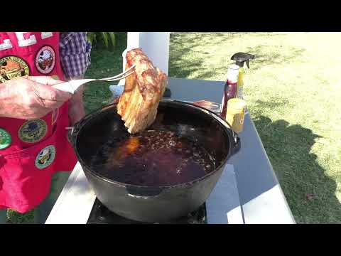CAMERA 2 UNEDITED - SEASONED DEEP FRIED PORK RIBS IN FLAVORED COOKING OIL