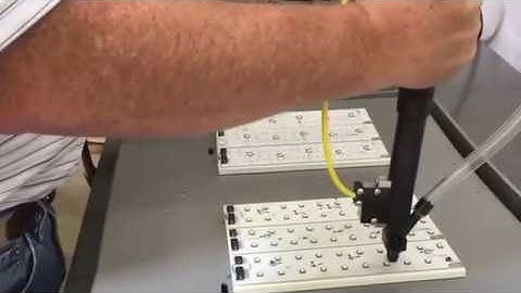 Screw Feeder System for LED Light Application