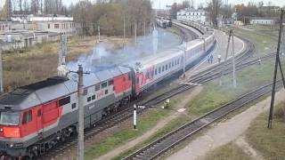 ТЭП70-0278 с поездом №664 Псков — Москва.