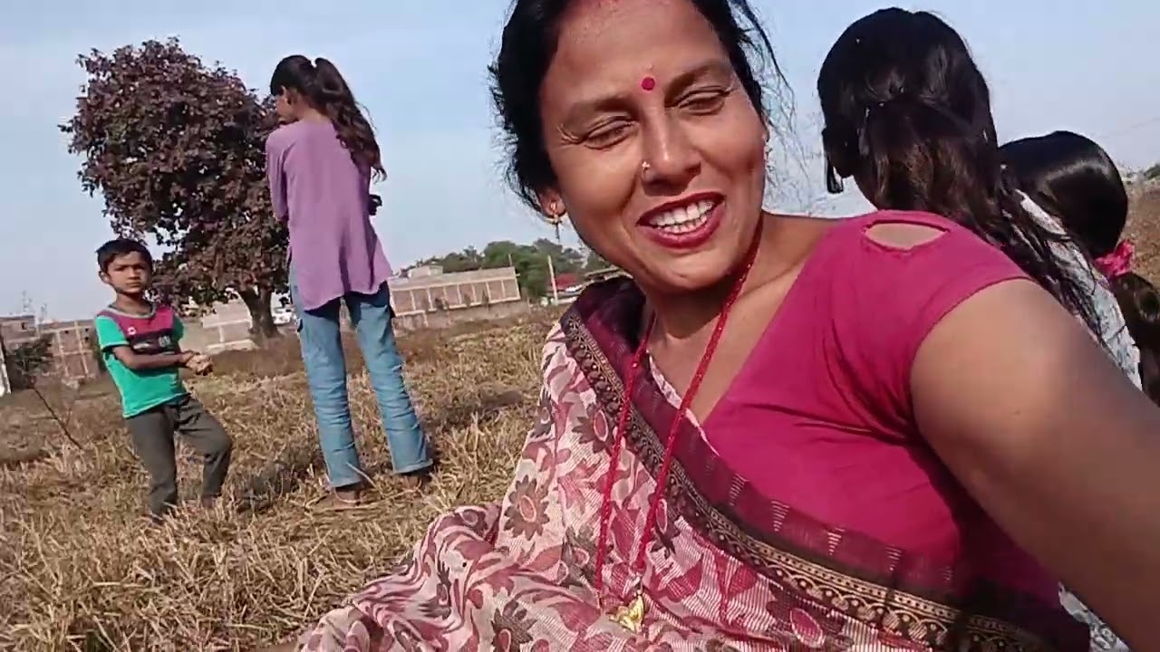 Bacchon ke sath masti karke apna Gam bhula 🙏