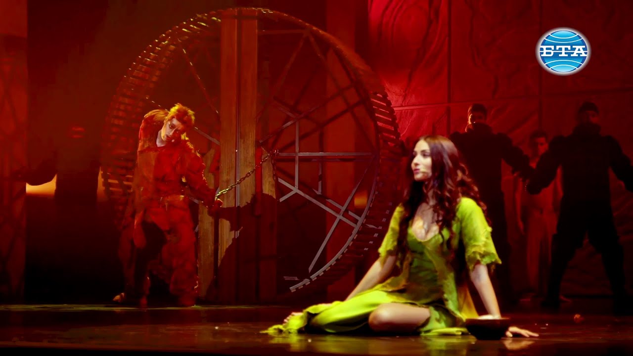 Артистите от „Парижката света Богородица“: Нашите сърца са в шоуто всеки път, когато го представяме