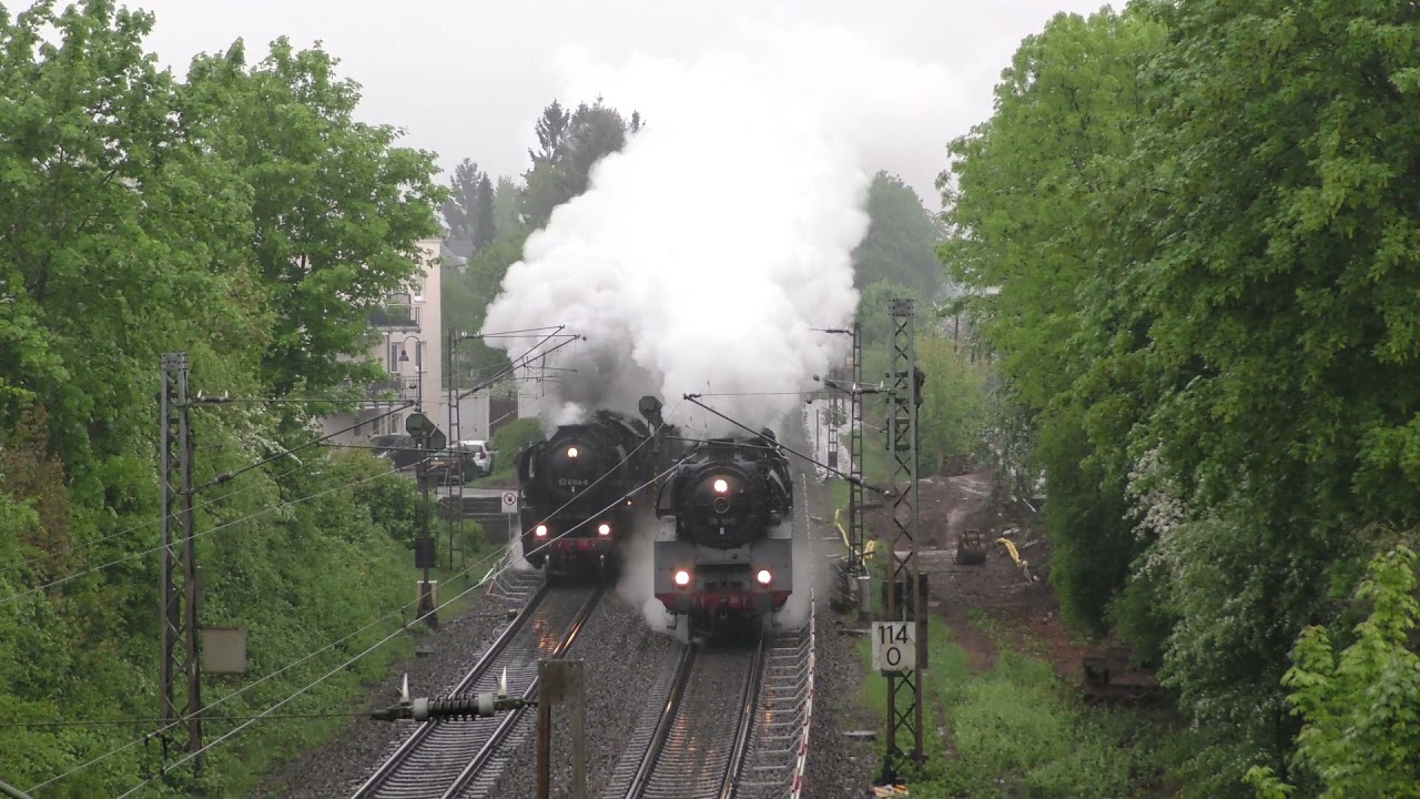 03 1010 und  52 8154 Nebeneinander aus Trier raus