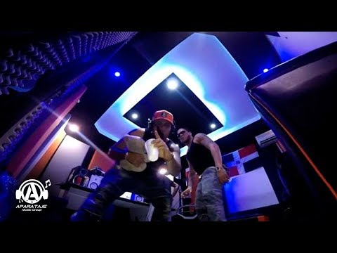Carlitos Wey Ft Chiki el de la vaina | Berere