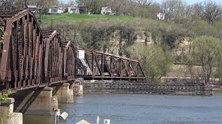 OPENING A RAILROAD SWING BRIDGE ON THE MISSISSIPPI WITH DRONE VIEWS! BNSF DOUBLE MAIN ACTION AND CN!