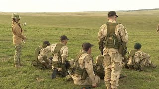 Украинские солдаты проходят подготовку в Великобритании…