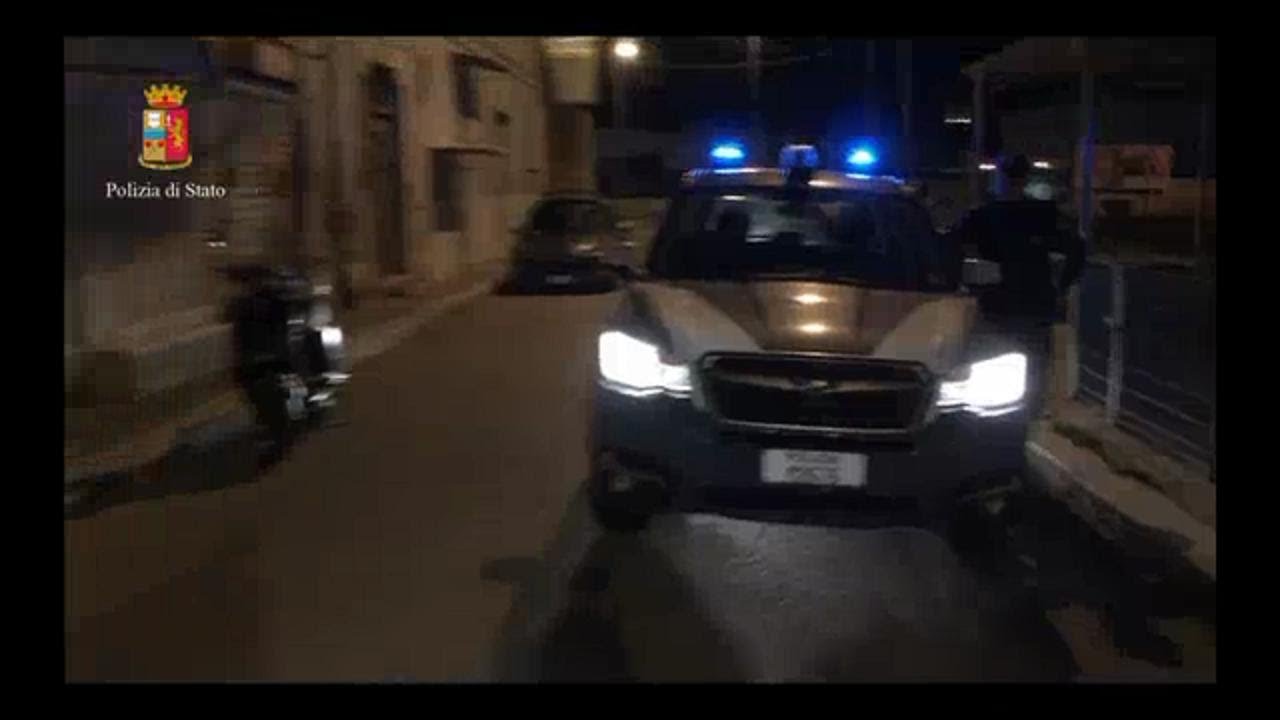 Bari, nel blitz antimafia 25 arresti per la guerra tra clan - YouTube