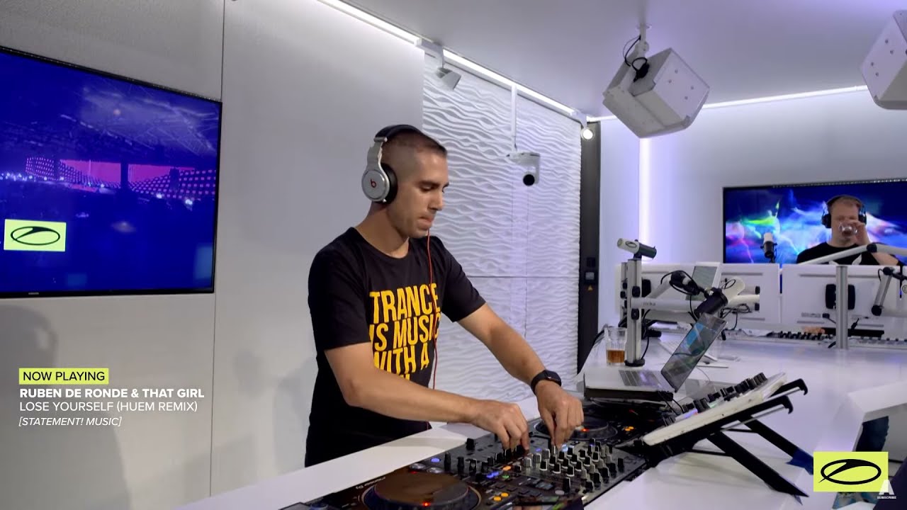 Ruben de Ronde & That Girl - Lose Yourself (Huem Remix) @ A State Of Trance Episode 1030 
