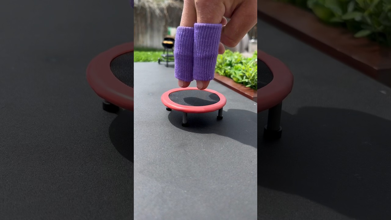 WORLDS SMALLEST TRAMPOLINE! ✌️