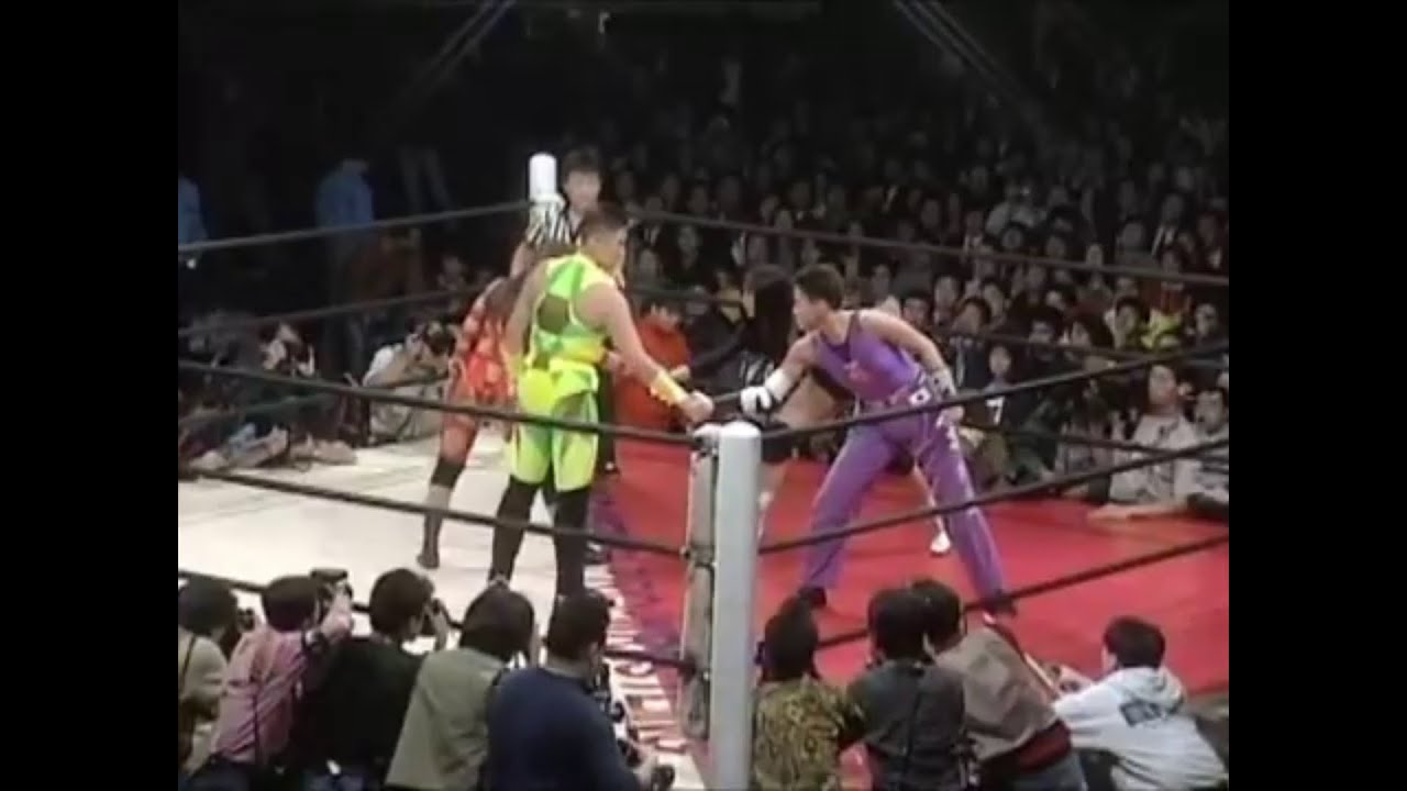 Manami Toyota & Toshiyo Yamada (c) vs Dynamite Kansai & Mayumi