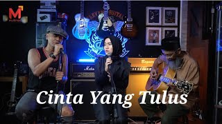 Download Lagu Cinta Yang Tulus : Edy Kemput Featuring Alma Thania \u0026 Boym Serieus MP3