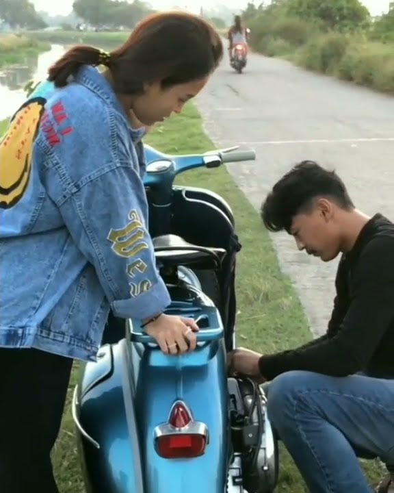 Story WhatsApp Vespa clasic