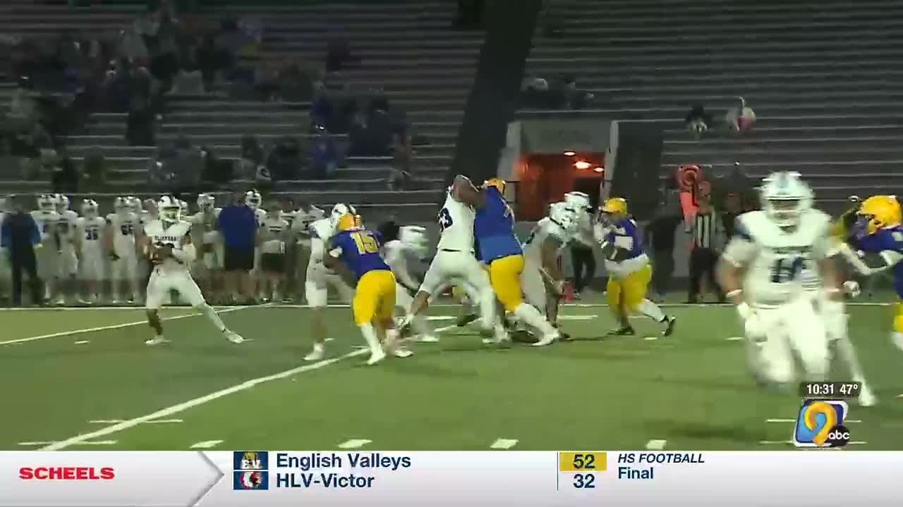 Clear Creek Amana crushes Davenport North