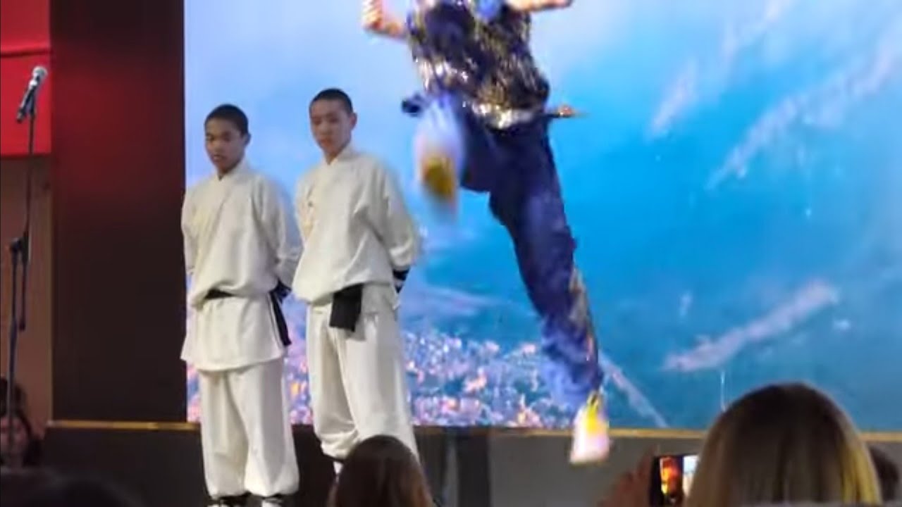 Боевые искусства Шао-Линя в фудмолле «Три вокзала. Депо»