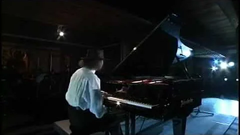 パリは燃えているか تحميل Download Mp4 Mp3