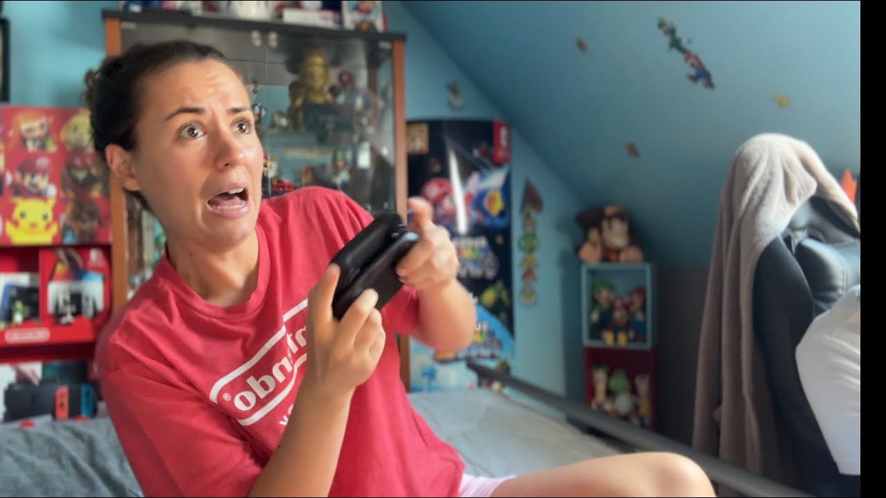 Self-tape Playing video games