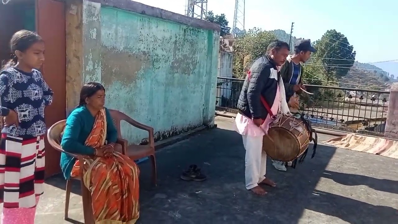 पिता और पुत्र के द्वारा बेहतरीन ढोलवादन एवं मां भगवती जागर 🙏🙏