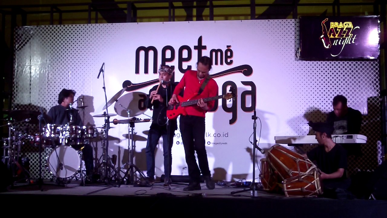 West Java Syndicate - Bubuka (Live at Braga Jazz Night) auf YouTube ansehen West Java Syndicate - Bubuka (Live at Braga Jazz Night) auf YouTube ansehen