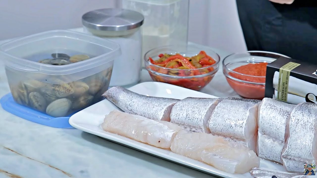 Merluza en salsa con almejas y espárragos especial de Navidad