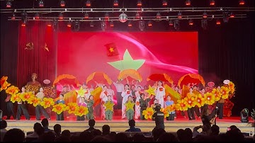 [MEDLEY MƯỜI CHÍN THÁNG TÁM - ĐOÀN VỆ QUỐC QUÂN - ĐƯỜNG CHÚNG TA ĐI] CLB VĂN HOÁ NGHỆ THUẬT PTIT