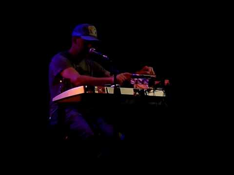 在 YouTube 上觀看「Jason Lytle - I Am Lost (And The Moment Cannot Last)」