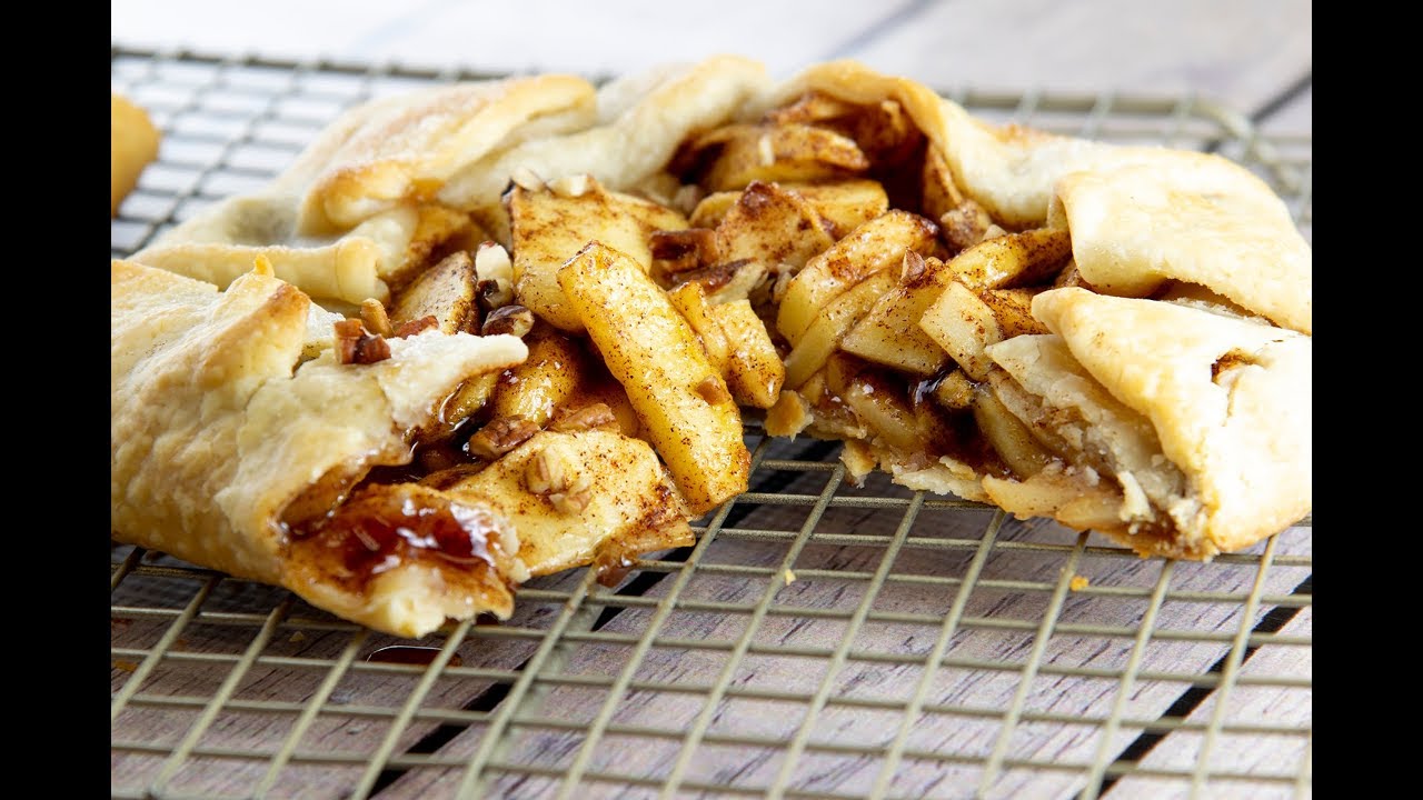 Cinnamon-Apple Crostata