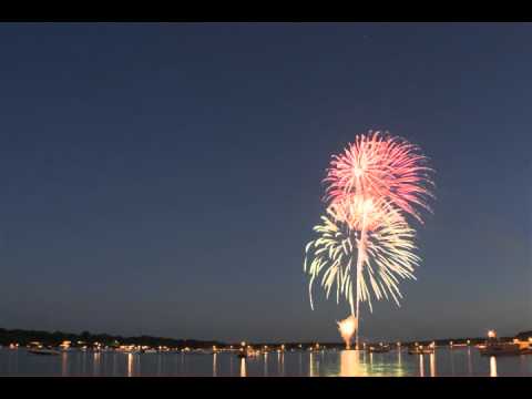 video phone beyonce mp3 July 4, 2011 - Fireworks at Decatur Illinois