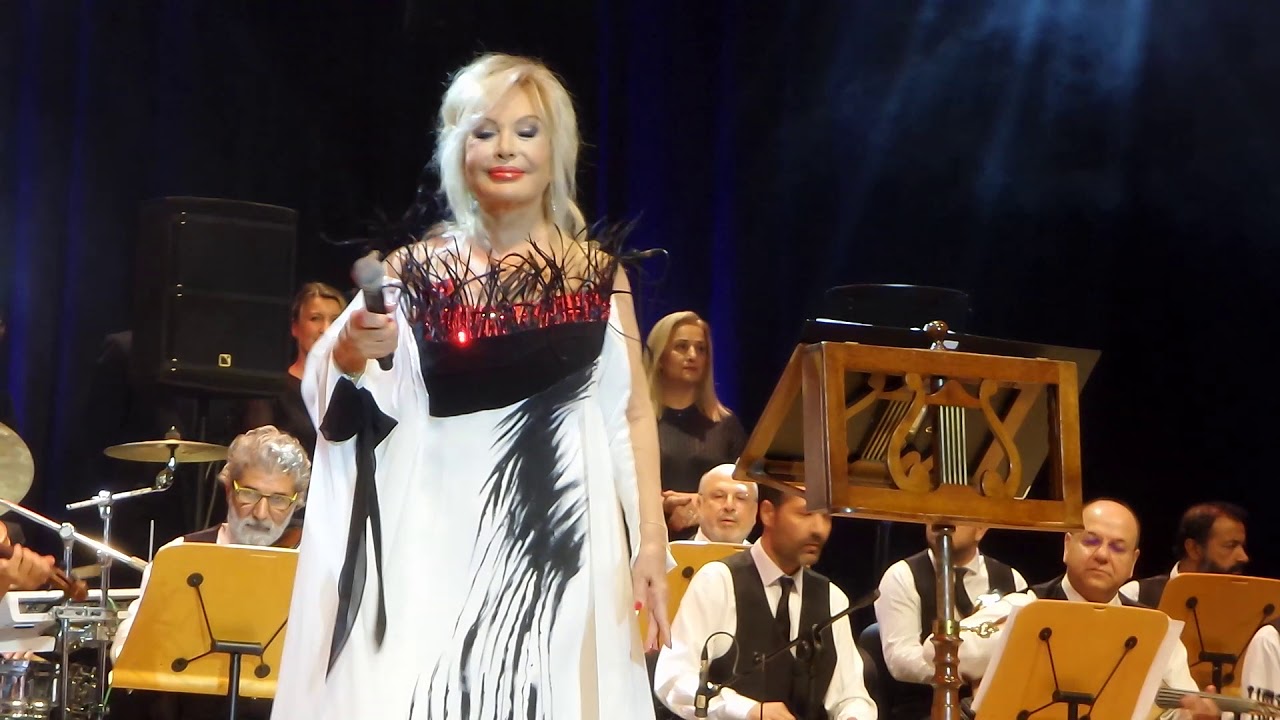 EMEL SAYIN -- Dalında Solarken Akşamın Gülü (5 Ekim 2018 CRR)