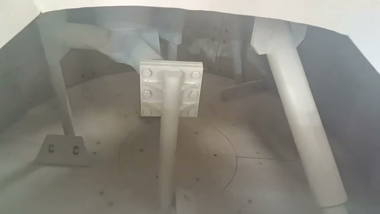 Planetary concrete mixer