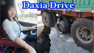 Nữ Tài Xế Xe Đầu Kéo Xinh Đẹp Daxia Và Hành Trình Vận Chuyển Than Đá