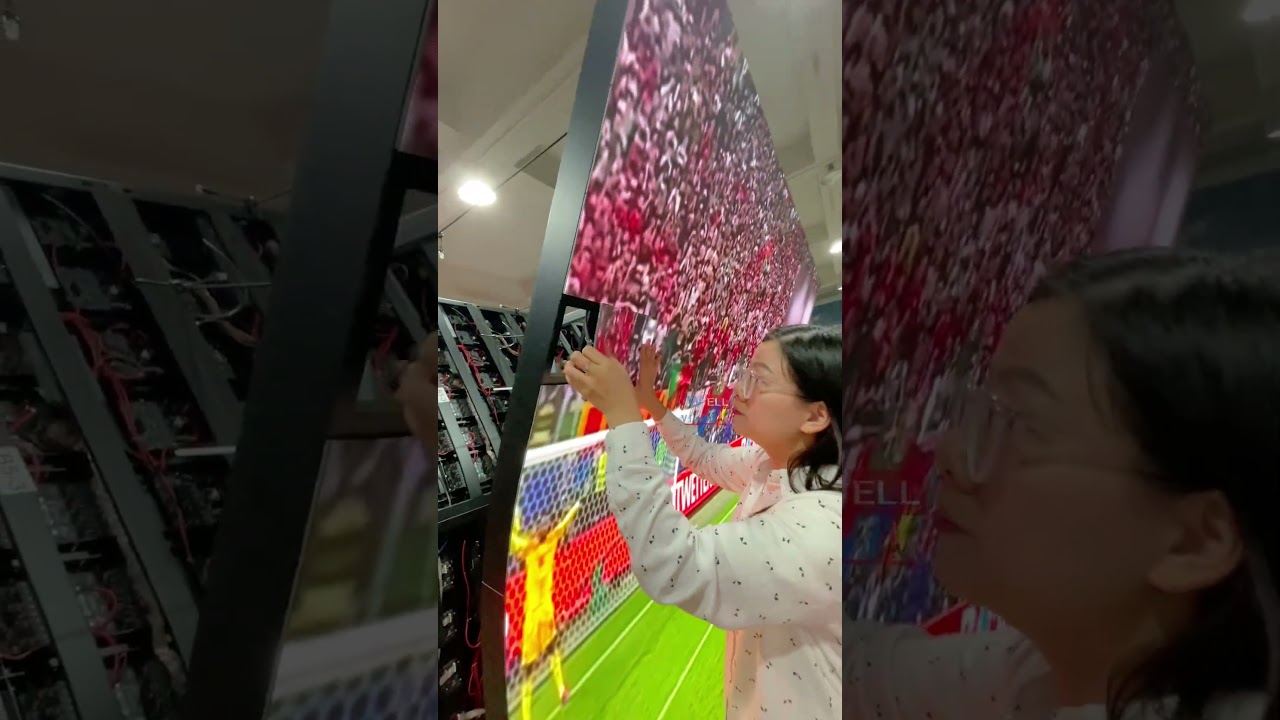 Wide angle information display 