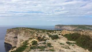 Look around the cliffs of Gozo