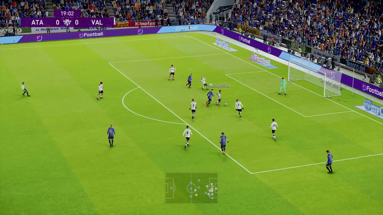 eFootball PES 2020 - Data Pack 4.0 - AI tracking runners  